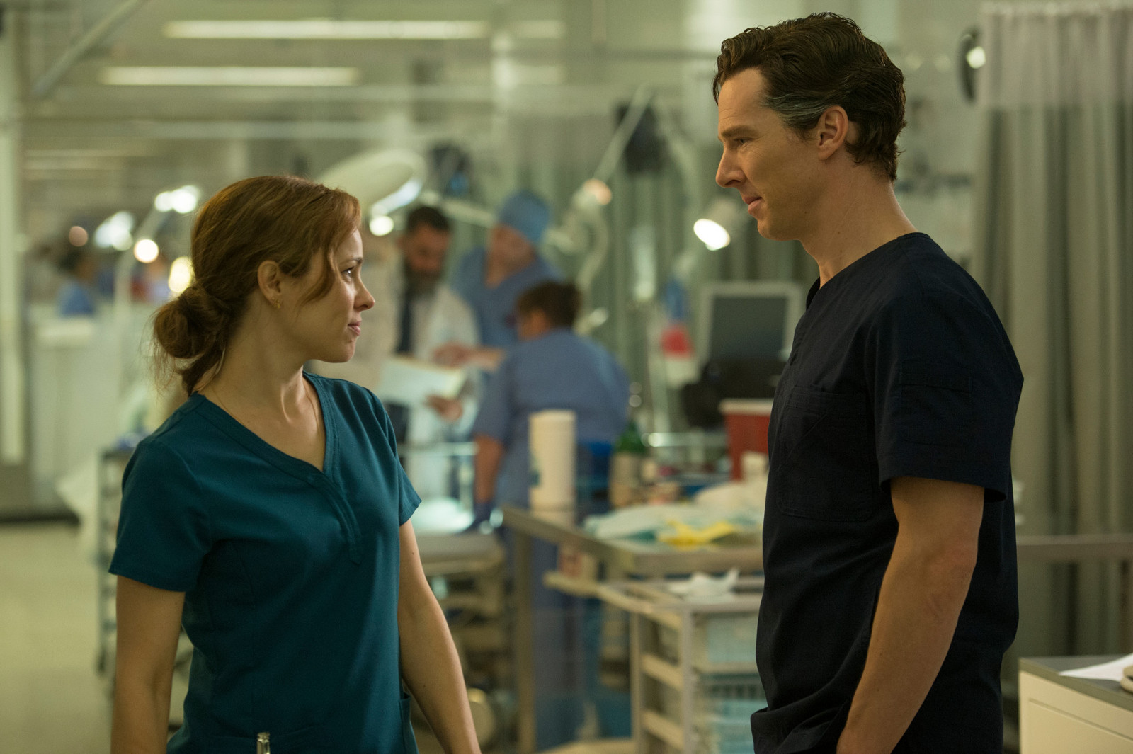 Marvel's DOCTOR STRANGE L to R: Doctor Christine Palmer (Rachel McAdams) and Doctor Stephen Strange (Benedict Cumberbatch) Photo Credit: Jay Maidment ©2016 Marvel. All Rights Reserved.